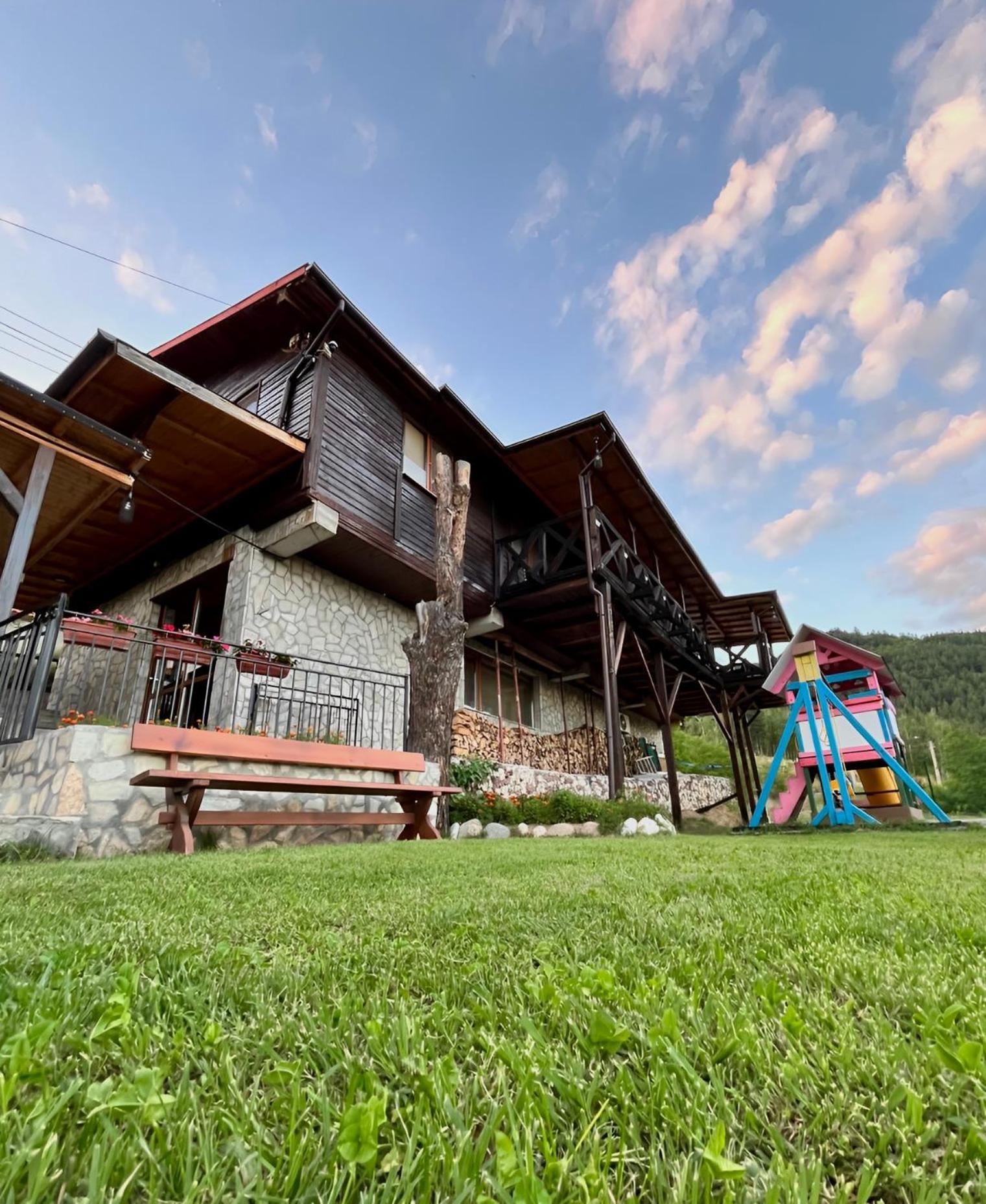 Planinski Polah House Devin Luaran gambar
